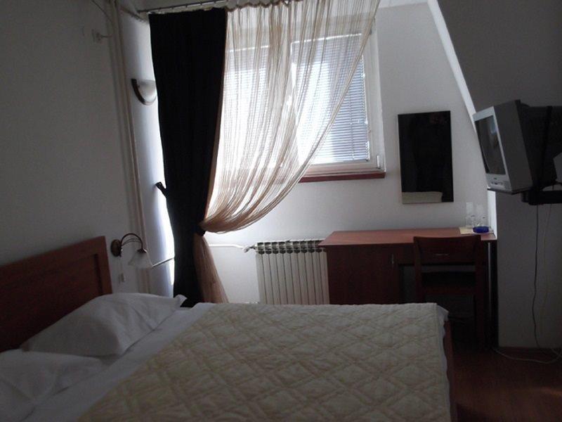 Hotel Zepter Palace Banja Luka Ngoại thất bức ảnh